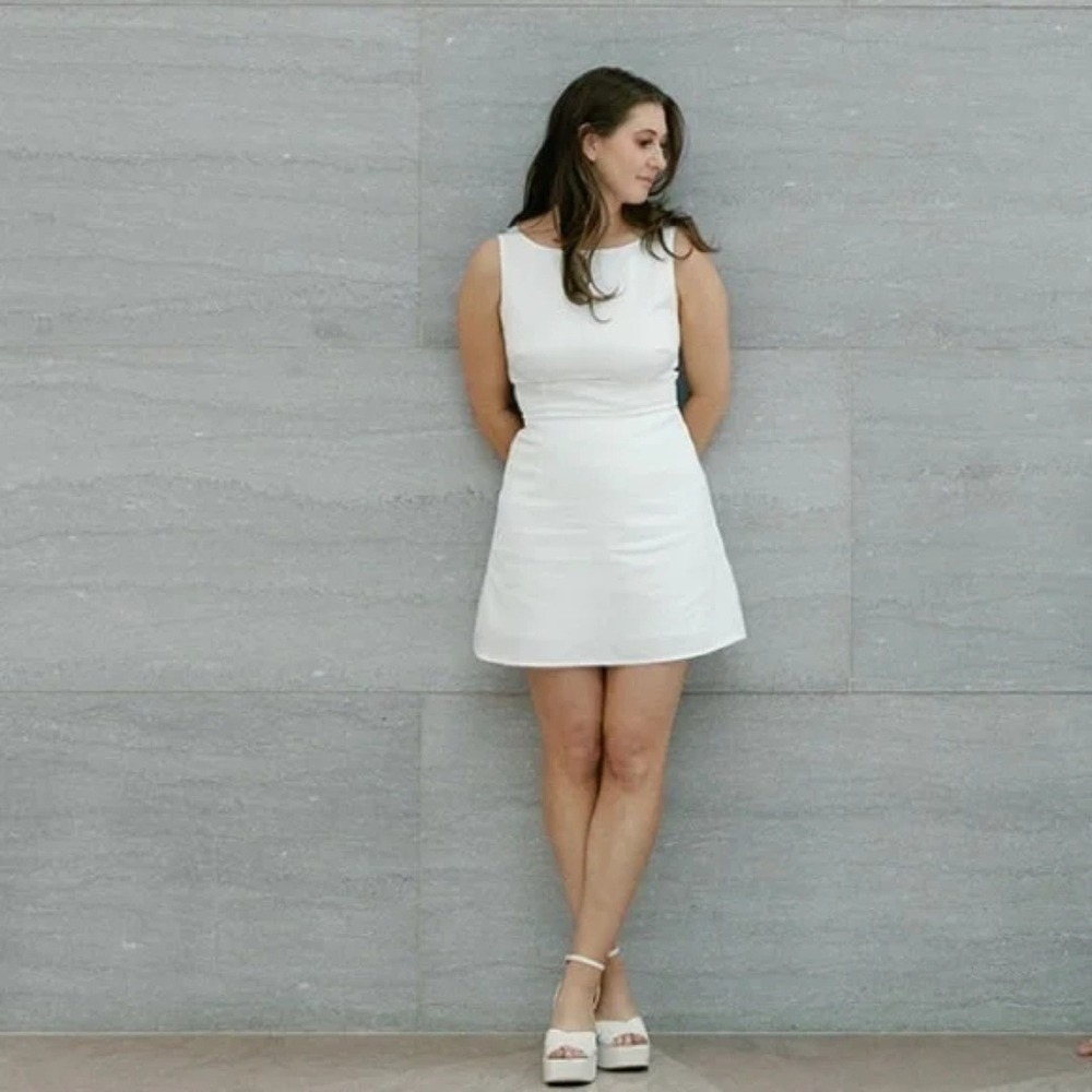 Reformation |‎ Zenni 100% Linen Boat Neck Mini Dress in White - Picture 3 of 10